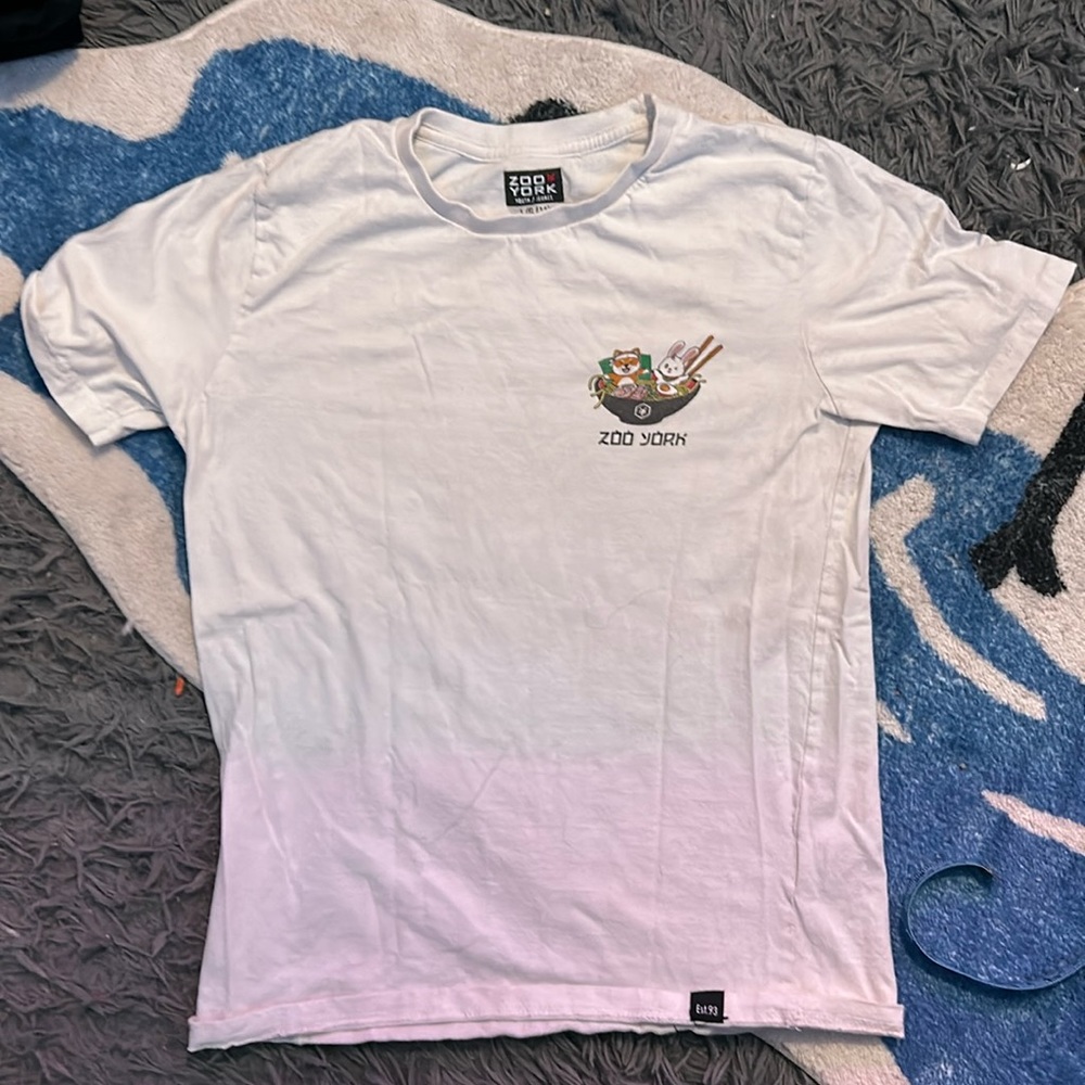 White zoo York tee only wore a couple times no stains